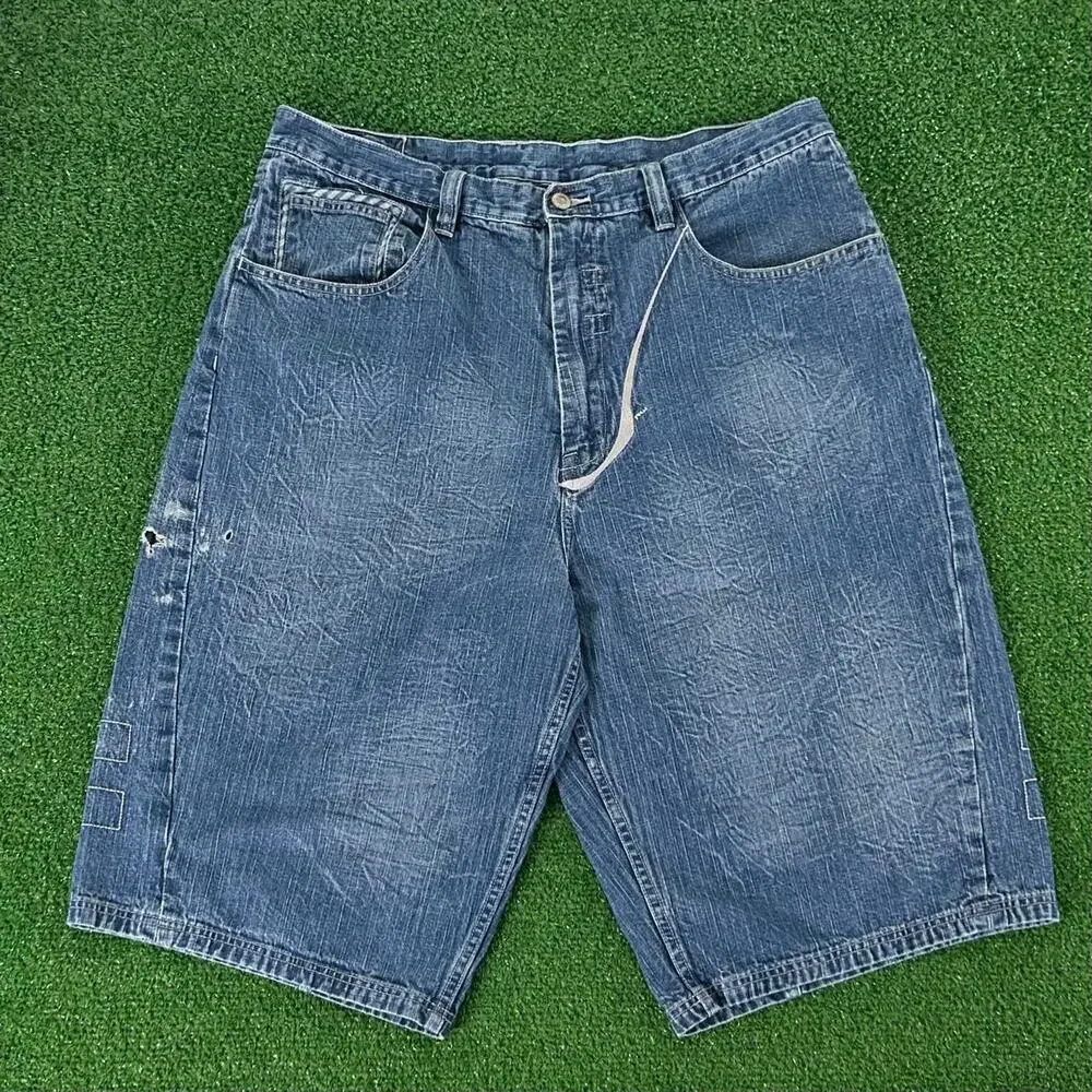 Vintage Y2K Rocawear Embroidered Baggy Jean Shorts Jorts Size 38x15